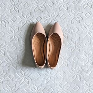 Peach/Beige Flats